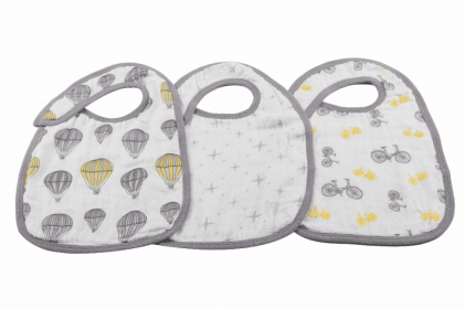 Traveler Snap Bibs